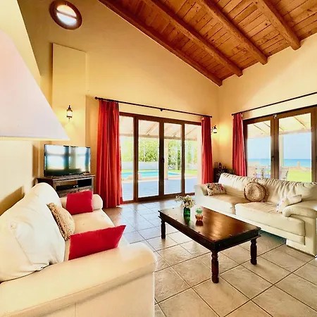 Beachfront Calypso With Private Pool By Dadovillas Villa *