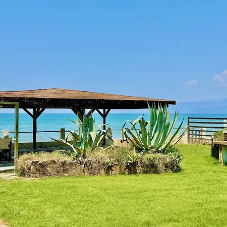 Beachfront Calypso With Private Pool By Dadovillas