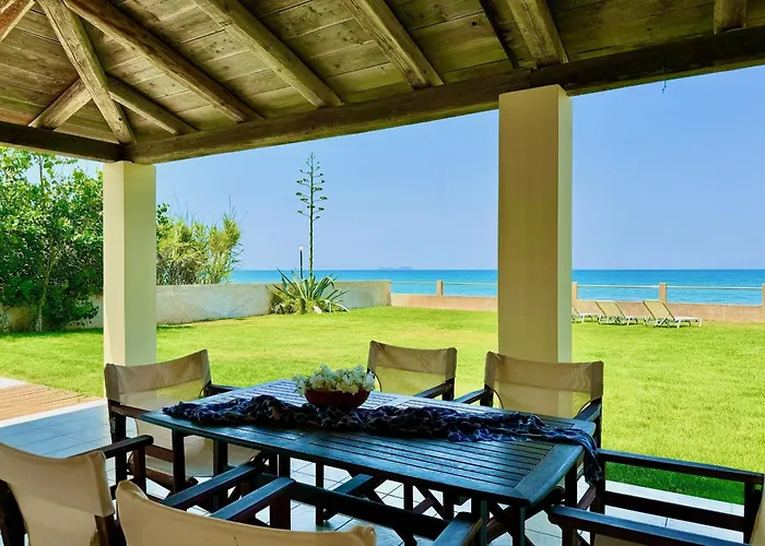 וילה Beachfront Calypso With Private Pool By Dadovillas *