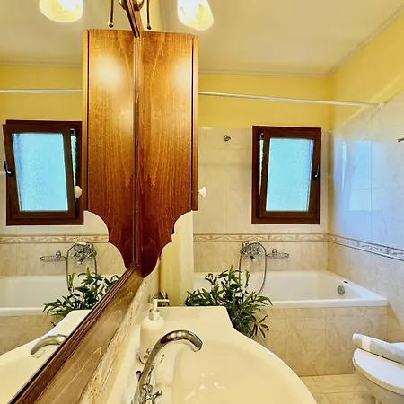 Villa Beachfront Calypso With Private Pool By Dadovillas Acharavi (Corfu)